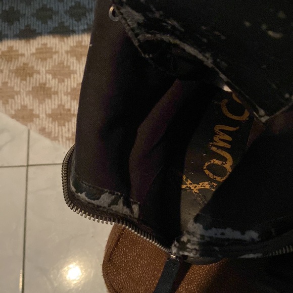 Boots - Picture 5 of 6